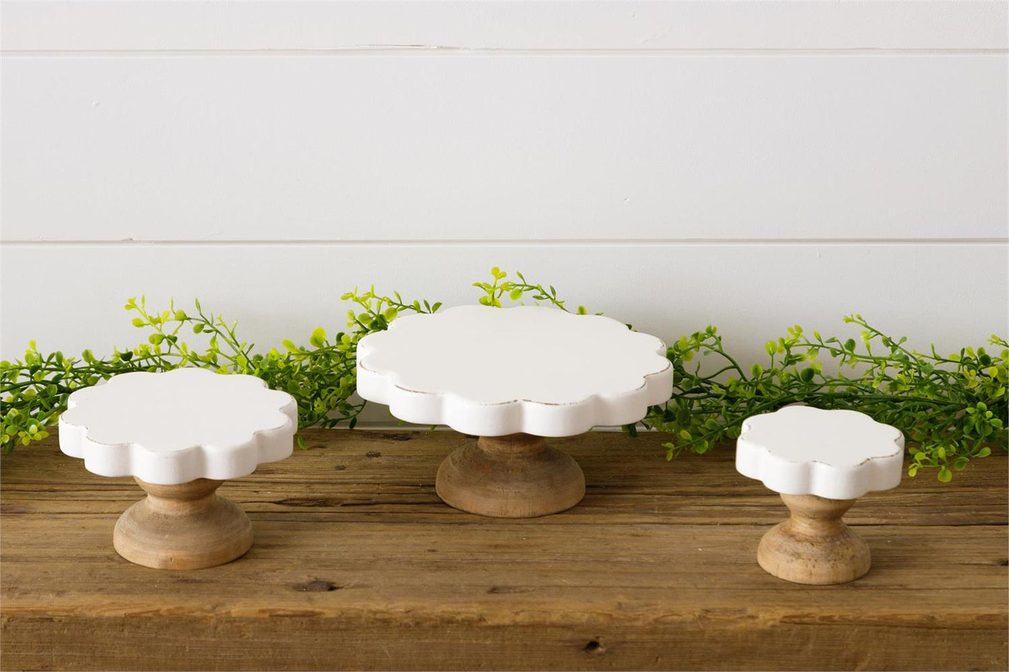 Chippy Floral Shaped Risers