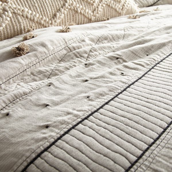 Mod Stitch Bedding