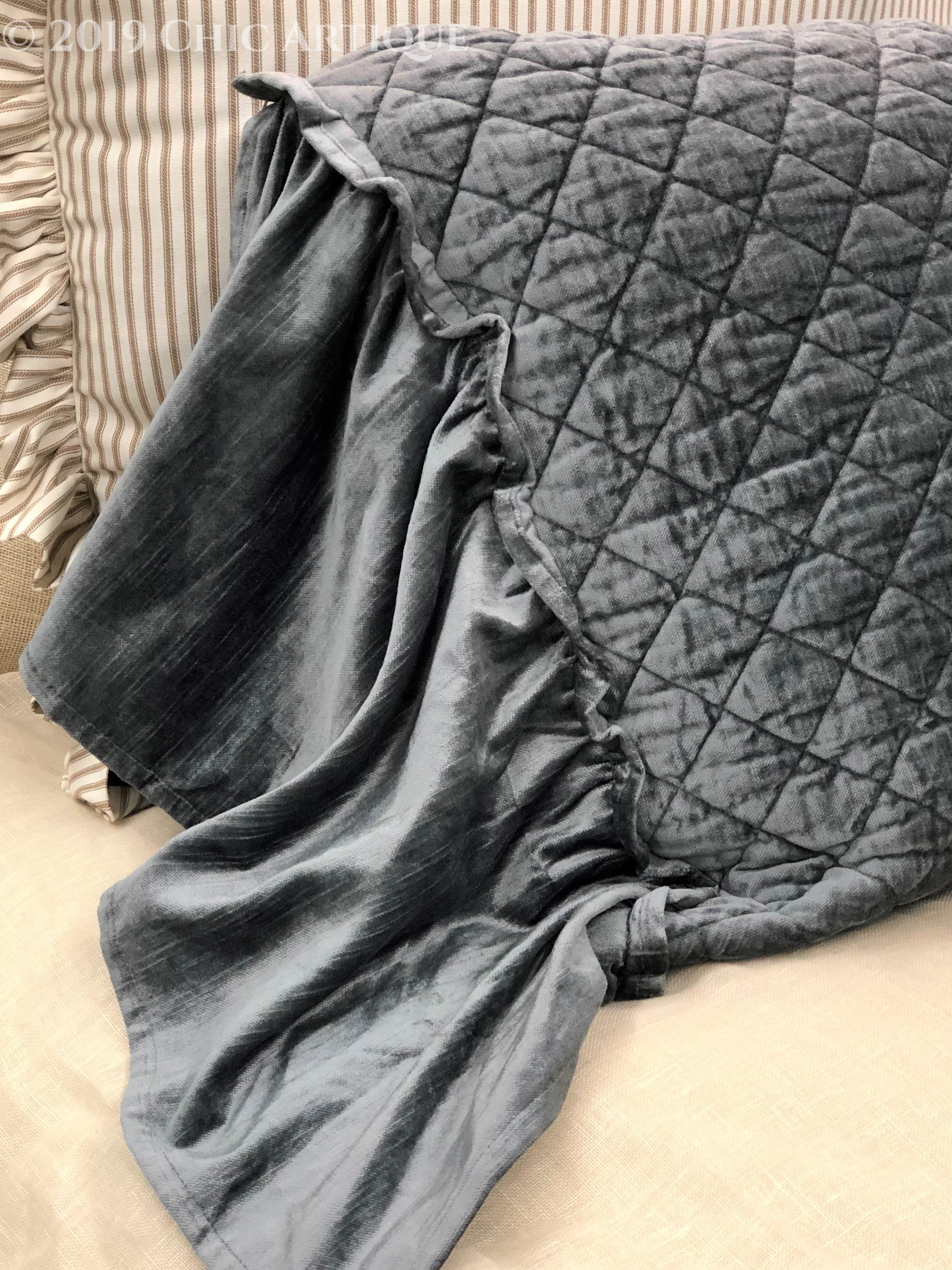 Velvet bed online throw