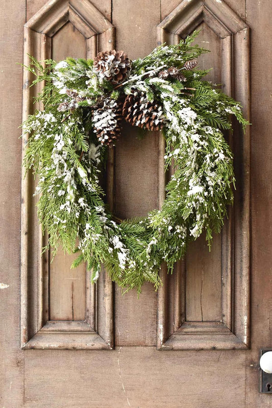 Snow Squall Oval Wreath